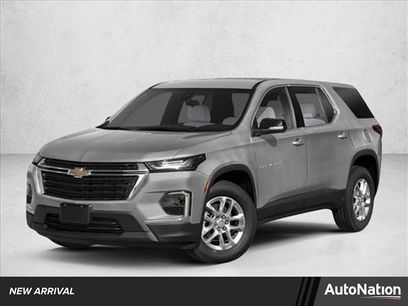 Used 2023 Chevrolet Traverse LT