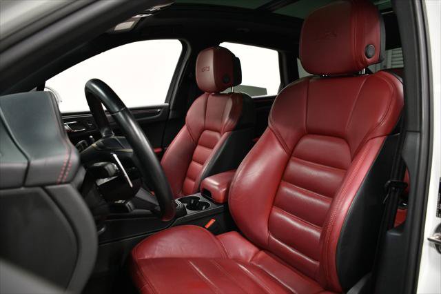 Used 2022 Porsche Macan GTS AWD/4WD image 30
