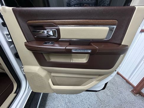 Used 2014 RAM 3500 Laramie image 13