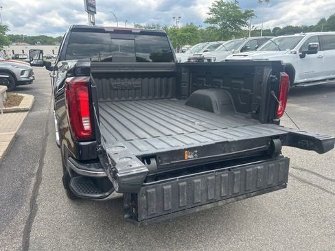 Used 2024 GMC Sierra 1500 SLT w/ SLT Premium Plus Package AWD/4WD image 34
