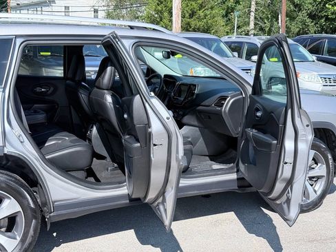 Used 2020 Jeep Cherokee Limited AWD/4WD image 39