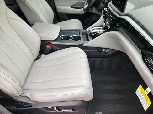 Certified 2026 Acura MDX FWD w/ Technology Package image 14