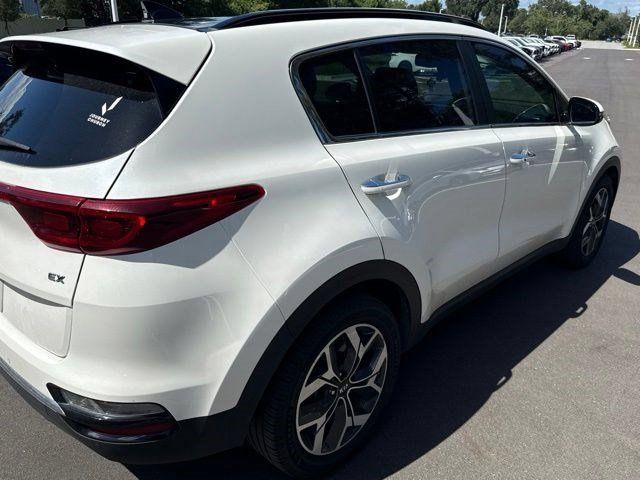 Used 2021 Kia Sportage EX w/ EX Technology Package FWD image 4