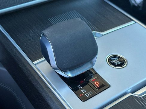 New 2026 Land Rover Range Rover Long Wheelbase Autobiography image 17