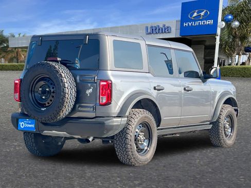 Used 2022 Ford Bronco Black Diamond image 2