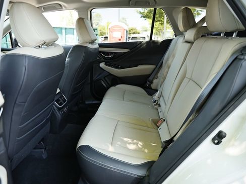 Used 2023 Subaru Outback Limited AWD/4WD image 27