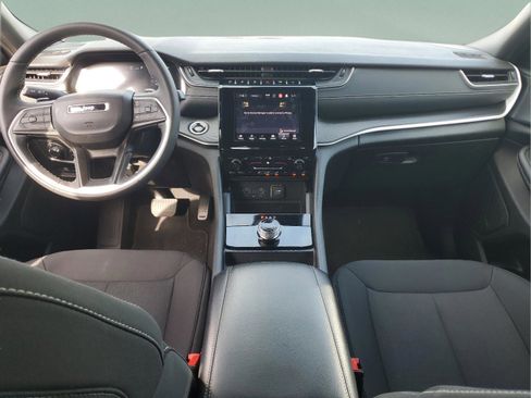 Certified 2025 Jeep Grand Cherokee L Laredo w/ Luxury Tech Group I image 8