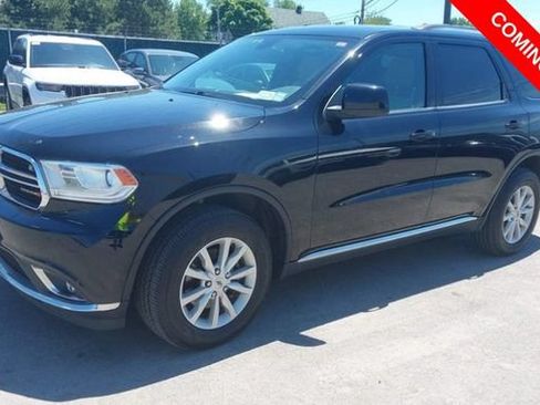 Used 2019 Dodge Durango SXT AWD/4WD image 2