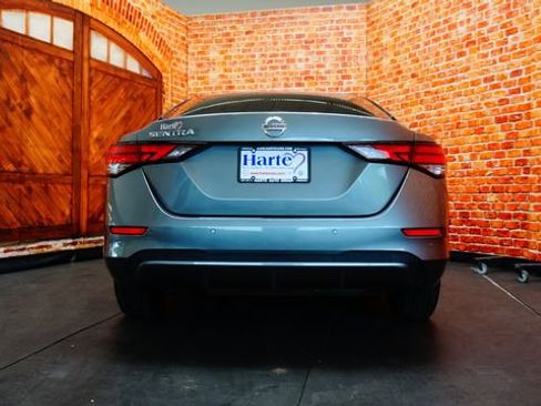 Certified 2020 Nissan Sentra S FWD image 6