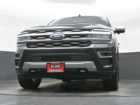 Used 2023 Ford Expedition Platinum image 29