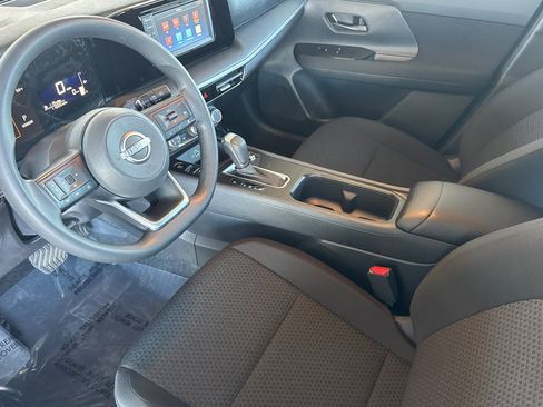 Used 2025 Nissan Kicks S image 11