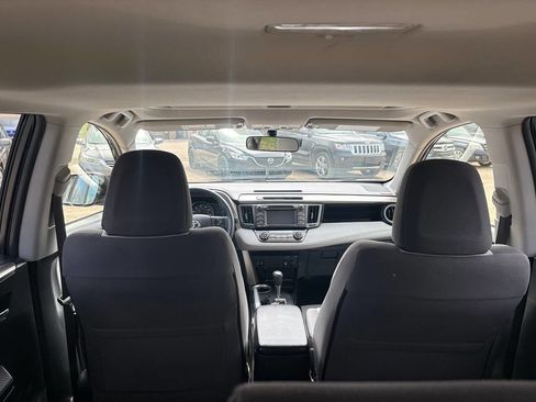 Used 2015 Toyota RAV4 XLE image 16