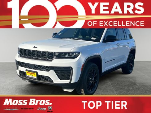 New 2026 Jeep Grand Cherokee Altitude RWD image 1