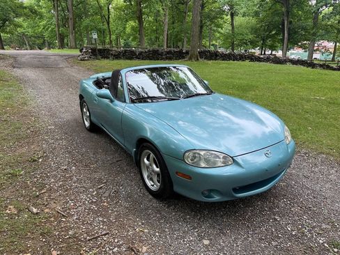 Used 2001 MAZDA MX-5 Miata LS RWD image 5