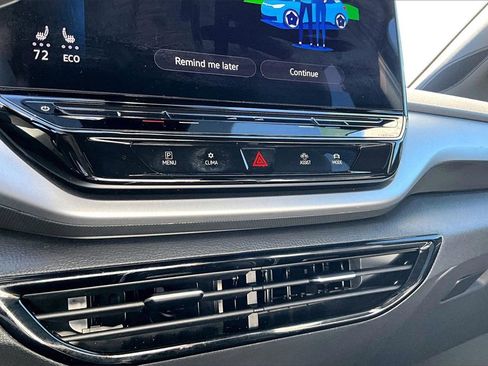 Used 2024 Volkswagen ID.4 2WD image 29