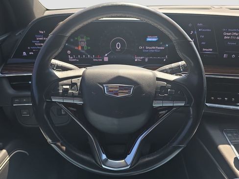 Used 2023 Cadillac Escalade ESV Luxury AWD/4WD image 9
