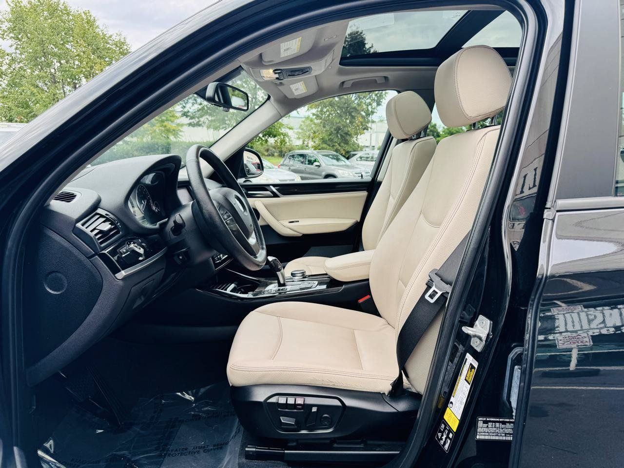 Used 2017 BMW X3 xDrive28i AWD/4WD image 15