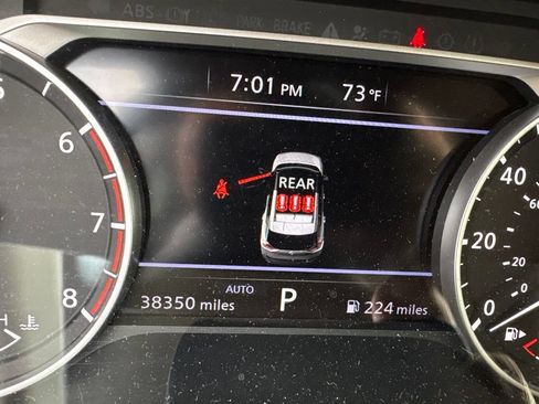 Used 2023 Nissan Rogue S AWD/4WD image 8