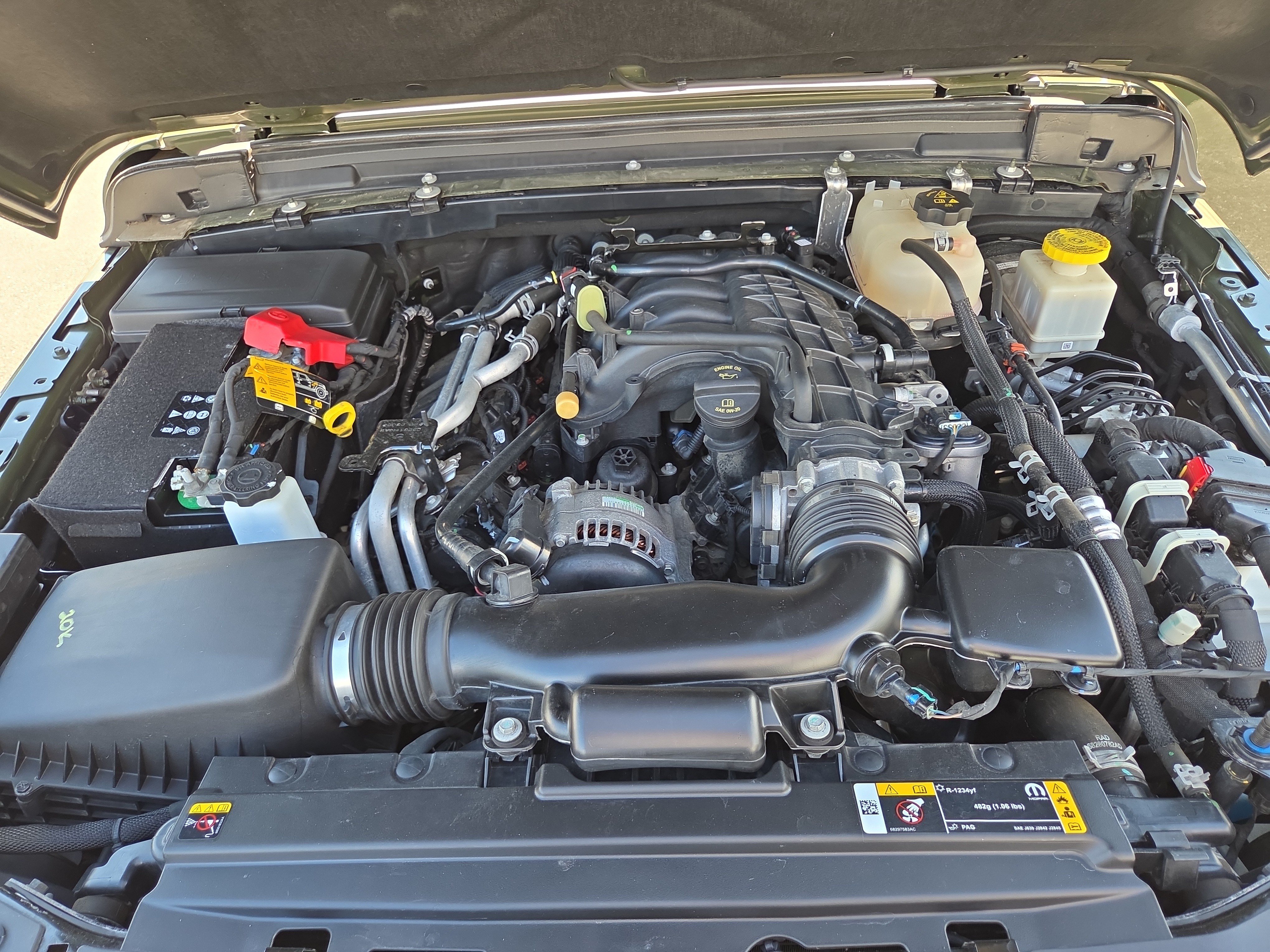 Certified 2022 Jeep Gladiator Sport AWD/4WD image 27