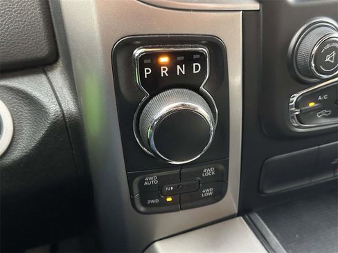 Used 2018 RAM 1500 Big Horn image 31