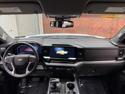 Used 2024 Chevrolet Silverado 1500 LTZ w/ LTZ Convenience Package II AWD/4WD image 12