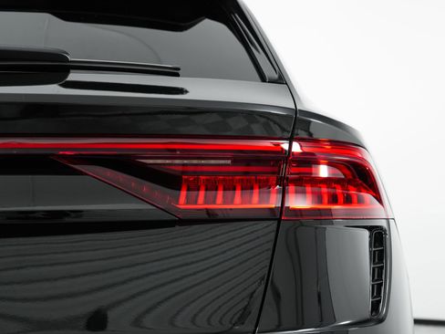 Used 2024 Audi RS Q8 image 51