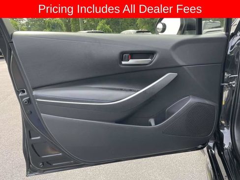 Used 2022 Toyota Corolla SE FWD image 17