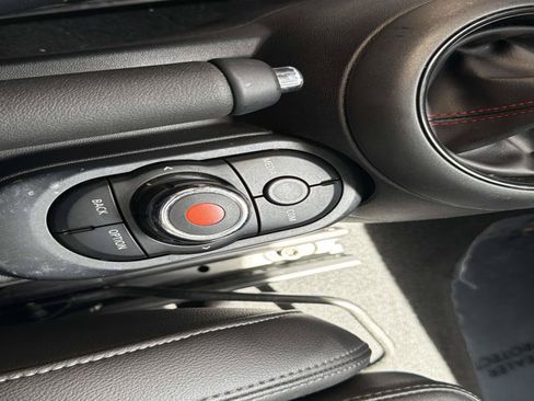 Used 2019 MINI Cooper S w/ Signature Upholstery Package FWD image 20