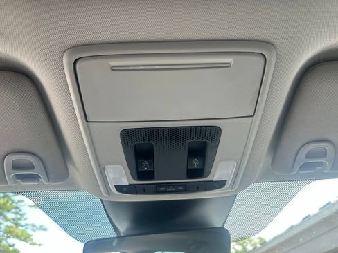 Certified 2025 Honda Pilot Elite image 22