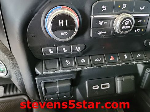 Used 2021 GMC Sierra 1500 AT4 w/ AT4 Preferred Package image 17