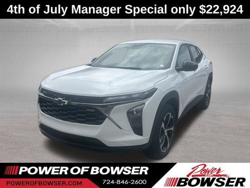 Used 2025 Chevrolet Trax RS w/ Driver Confidence Package FWD image 3