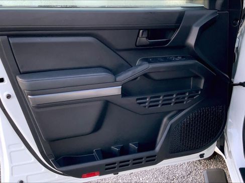 Used 2024 Toyota Tacoma SR5 image 40