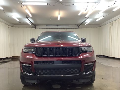 New 2025 Jeep Grand Cherokee L Limited image 11