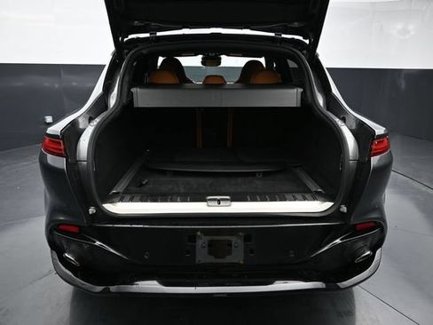 Used 2021 Aston Martin DBX AWD/4WD image 9