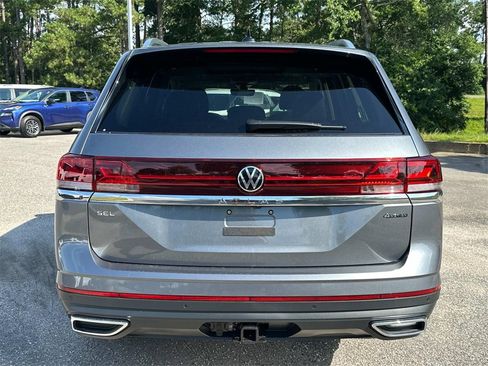 New 2025 Volkswagen Atlas SEL image 3