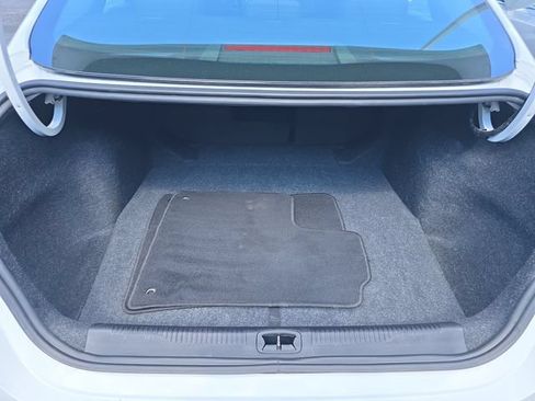 Used 2016 Chrysler 200 LX FWD image 27