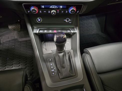 Used 2025 Audi Q3 2.0T Premium w/ Convenience Package image 22