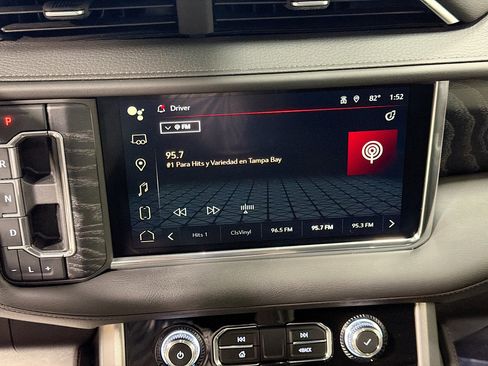 Used 2023 GMC Yukon Denali image 32