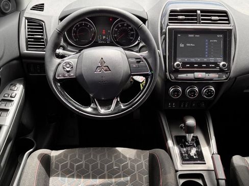 Used 2026 Mitsubishi Outlander Sport AWD image 12