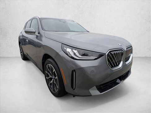 Used 2025 BMW X3 xDrive30i w/ Premium Package AWD/4WD image 6