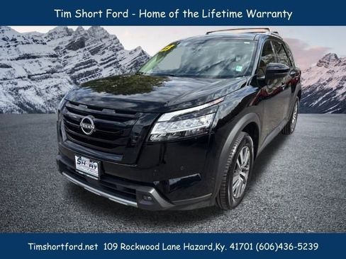 Used 2023 Nissan Pathfinder SL w/ Lighting Package (N92) image 7