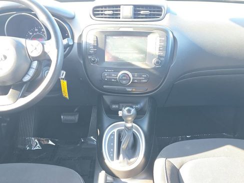Used 2019 Kia Soul w/ Option Group 020 FWD image 15
