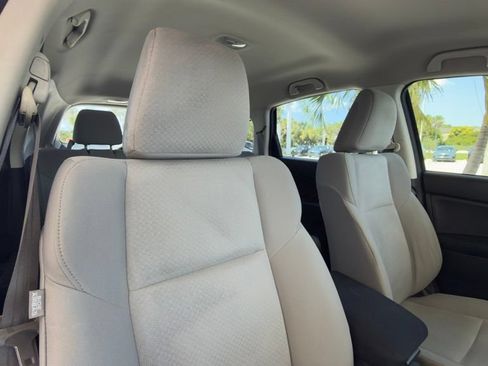Used 2015 Honda CR-V LX image 10