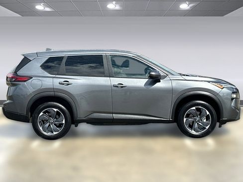 Used 2025 Nissan Rogue SV FWD image 7