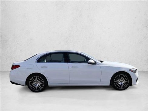 Used 2025 Mercedes-Benz C 300 4MATIC Sedan image 4