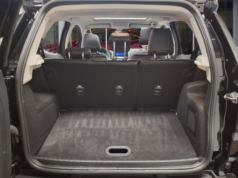 Used 2022 Ford EcoSport Titanium image 5