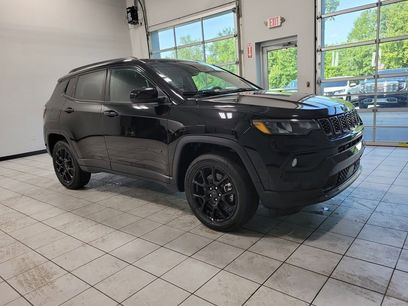 New 2025 Jeep Compass Latitude w/ Sun & Sound Group