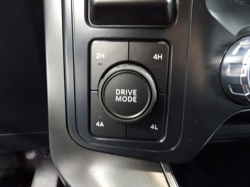 Used 2025 Ford F150 Lariat AWD/4WD image 60