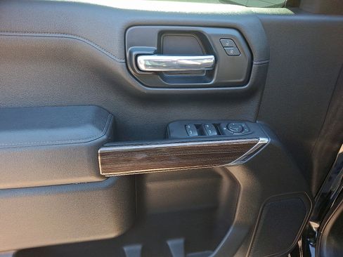 Used 2021 Chevrolet Silverado 1500 RST image 13