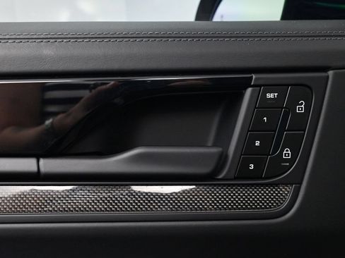 Certified 2025 Porsche Cayenne Turbo GT AWD/4WD image 18